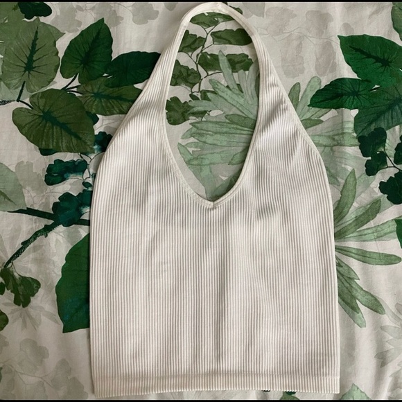 UO Out from Under White Halter Crop Top XS - Picture 2 of 4